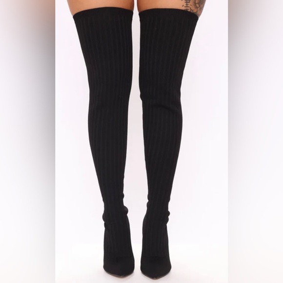 Needs More Attention Knit Over The Knee - Picture 2 of 9